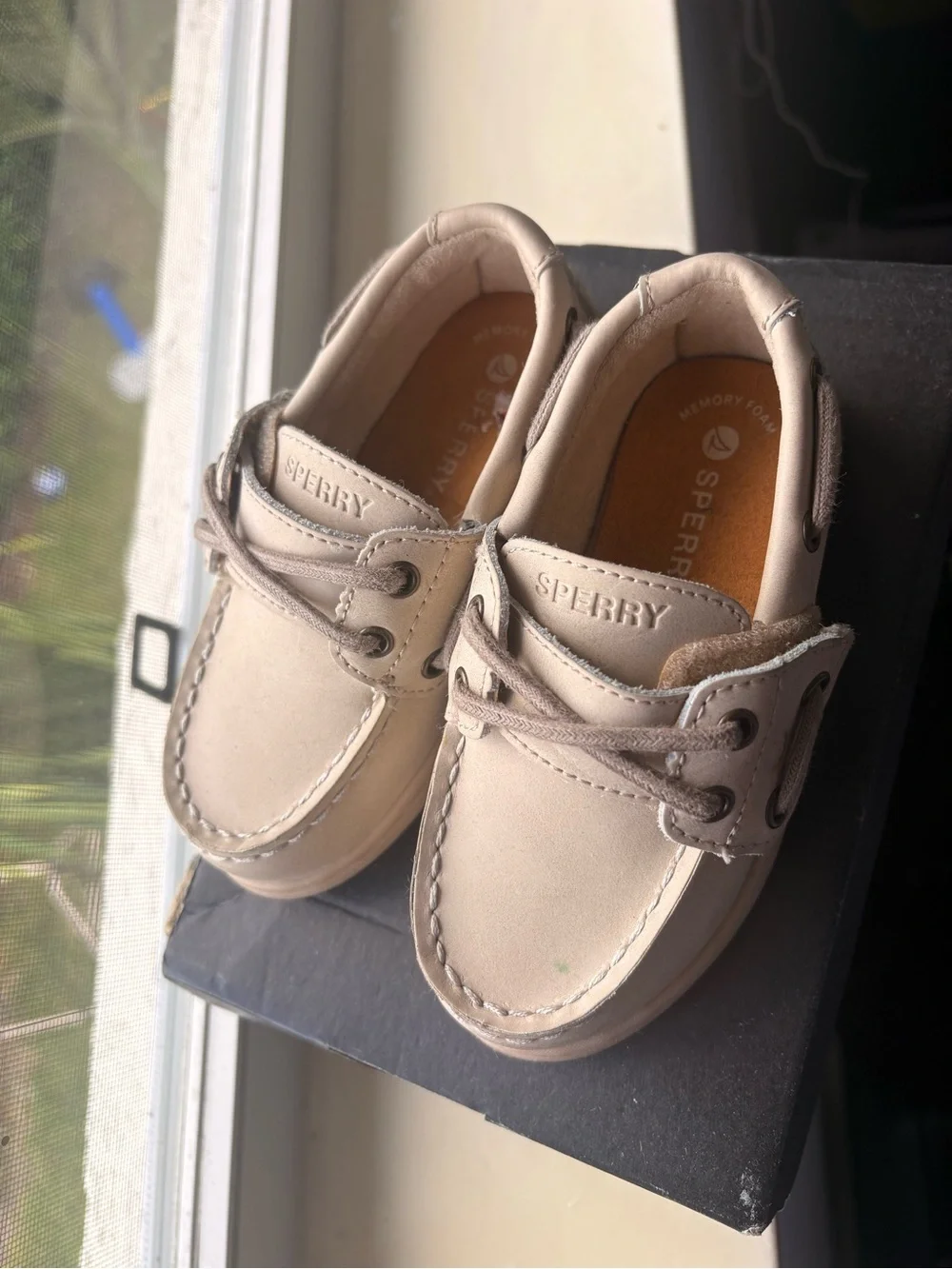 Sperry Kids Boat Shoes in Light Beige